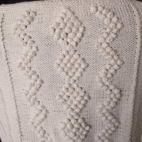 TOP - Picture 3 of 7